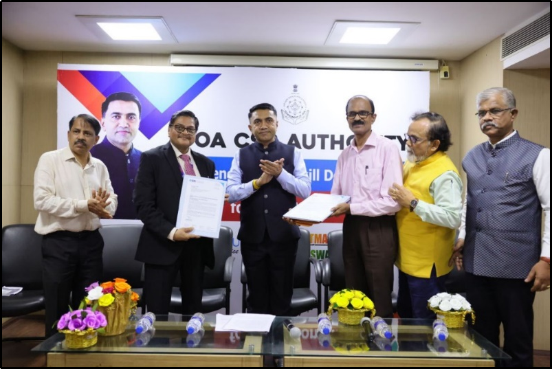 Hon'ble Chief Minister with officials as a Memorandum of Understanding is exchanged at a Goa CSR Authority event